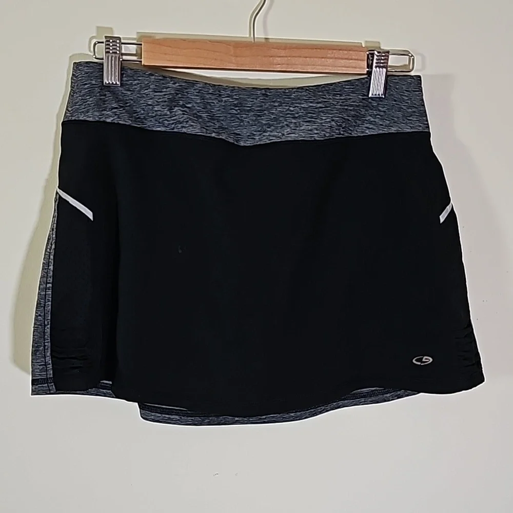 Champion Black & Gray Skorts Sise M